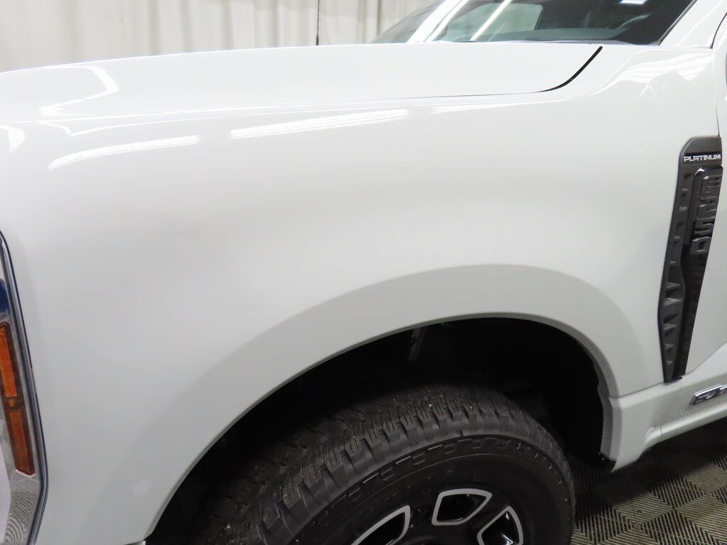 2025 Ford F-250 Super Duty 4x4 Crew Cab Platinum Fond du Lac WI 2025 Ford F-250 Super Duty 4x4 Crew Cab Platinum Fond du Lac WI