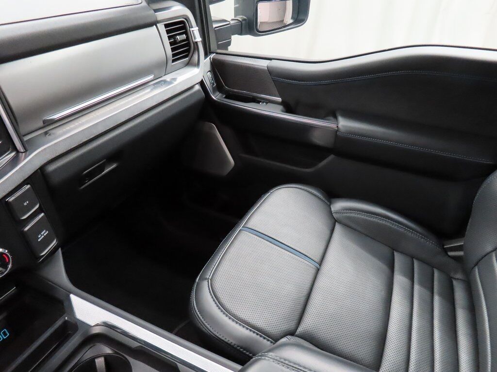 2025 Ford F-250 Super Duty 4x4 Crew Cab Platinum Fond du Lac WI 2025 Ford F-250 Super Duty 4x4 Crew Cab Platinum Fond du Lac WI