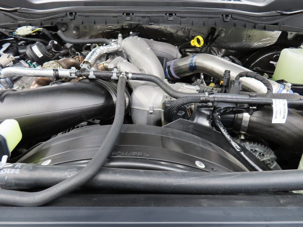 2025 Ford F-250 Super Duty 4x4 Crew Cab Platinum Fond du Lac WI 2025 Ford F-250 Super Duty 4x4 Crew Cab Platinum Fond du Lac WI