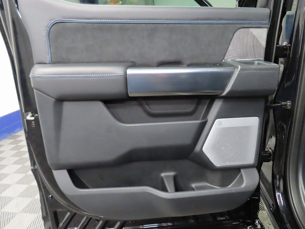2025 Ford F-250 Super Duty 4x4 Crew Cab Platinum Fond du Lac WI 2025 Ford F-250 Super Duty 4x4 Crew Cab Platinum Fond du Lac WI