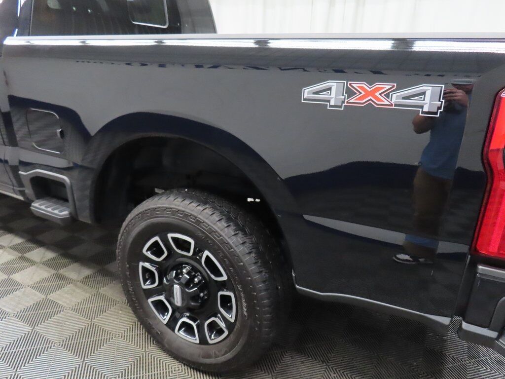 2025 Ford F-250 Super Duty 4x4 Crew Cab Platinum Fond du Lac WI 2025 Ford F-250 Super Duty 4x4 Crew Cab Platinum Fond du Lac WI