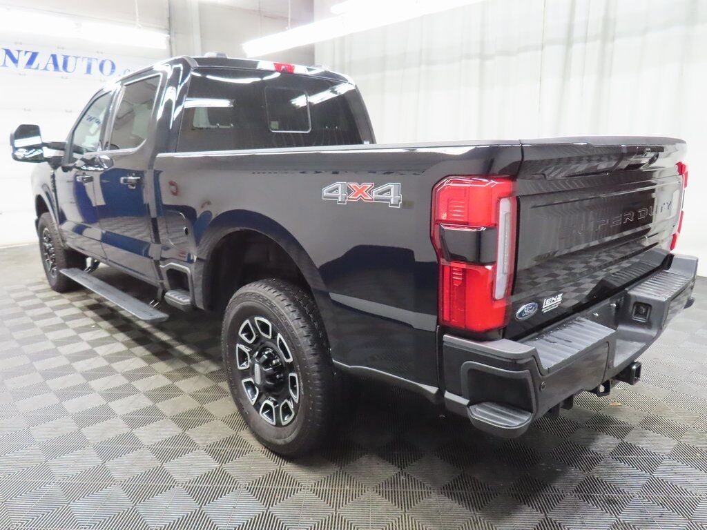 2025 Ford F-250 Super Duty 4x4 Crew Cab Platinum Fond du Lac WI 2025 Ford F-250 Super Duty 4x4 Crew Cab Platinum Fond du Lac WI