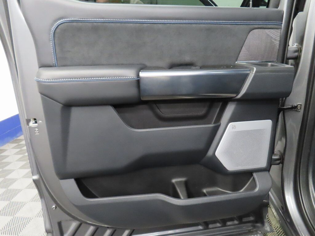 2025 Ford F-250 Super Duty 4x4 Crew Cab Platinum Fond du Lac WI 2025 Ford F-250 Super Duty 4x4 Crew Cab Platinum Fond du Lac WI