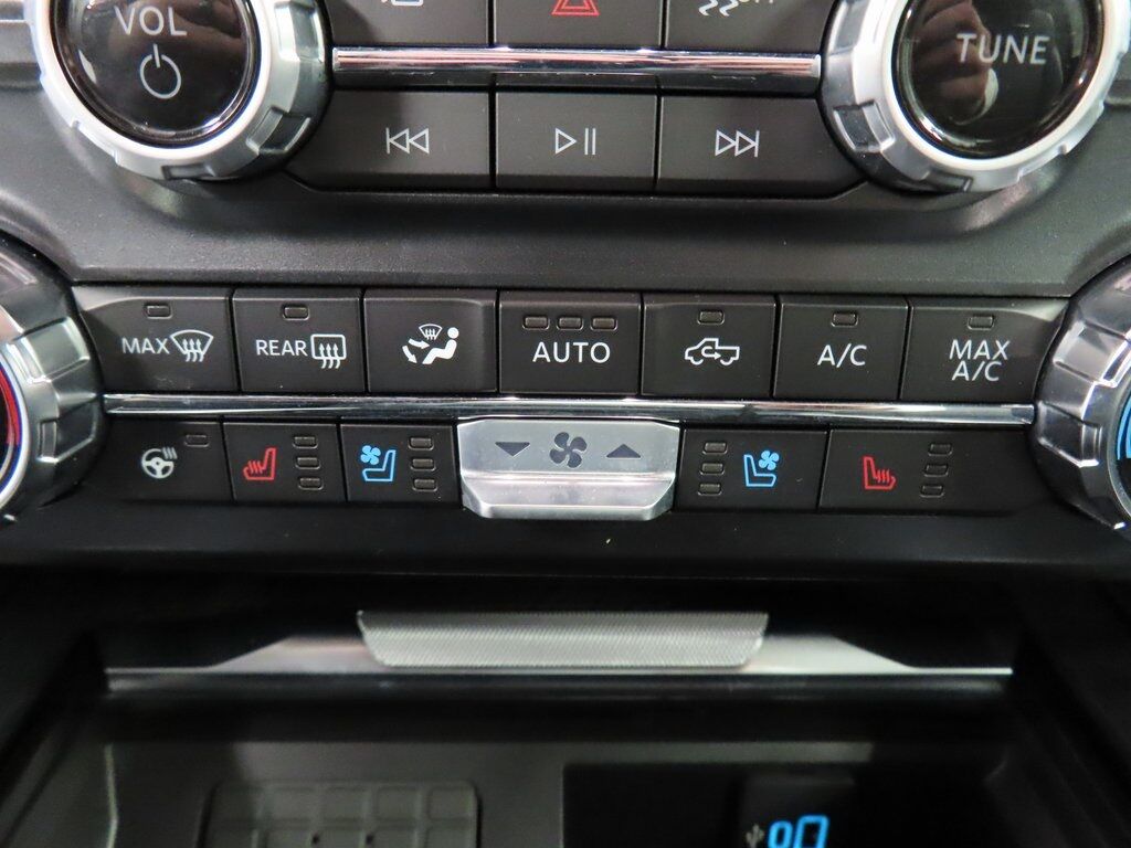 2025 Ford F-250 Super Duty 4x4 Crew Cab Platinum Fond du Lac WI 2025 Ford F-250 Super Duty 4x4 Crew Cab Platinum Fond du Lac WI