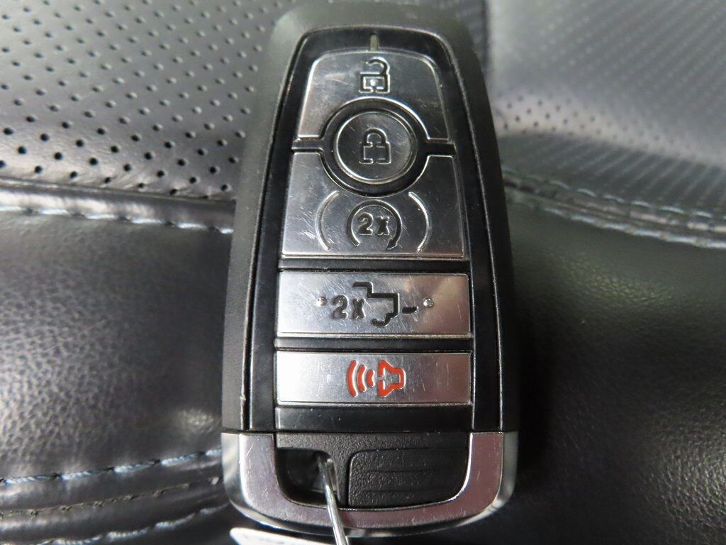 2025 Ford F-250 Super Duty 4x4 Crew Cab Platinum Fond du Lac WI 2025 Ford F-250 Super Duty 4x4 Crew Cab Platinum Fond du Lac WI