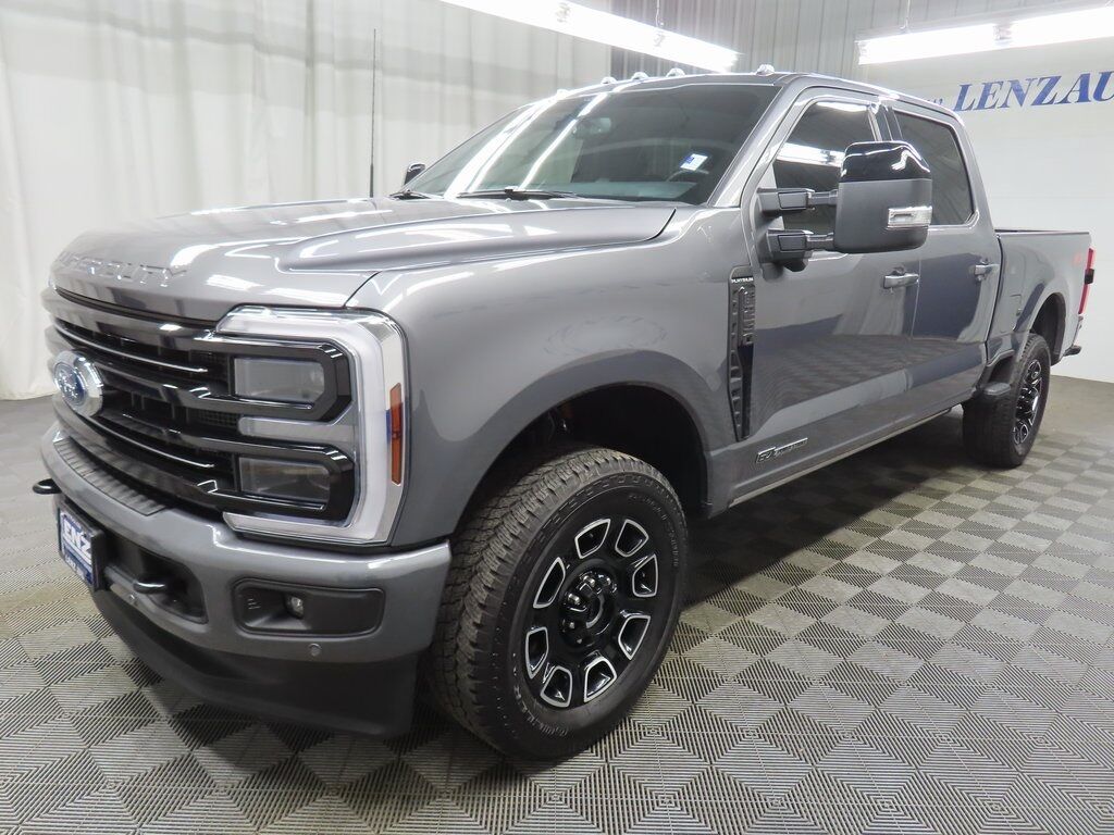 2025 Ford F-250 Super Duty 4x4 Crew Cab Platinum Fond du Lac WI 2025 Ford F-250 Super Duty 4x4 Crew Cab Platinum Fond du Lac WI
