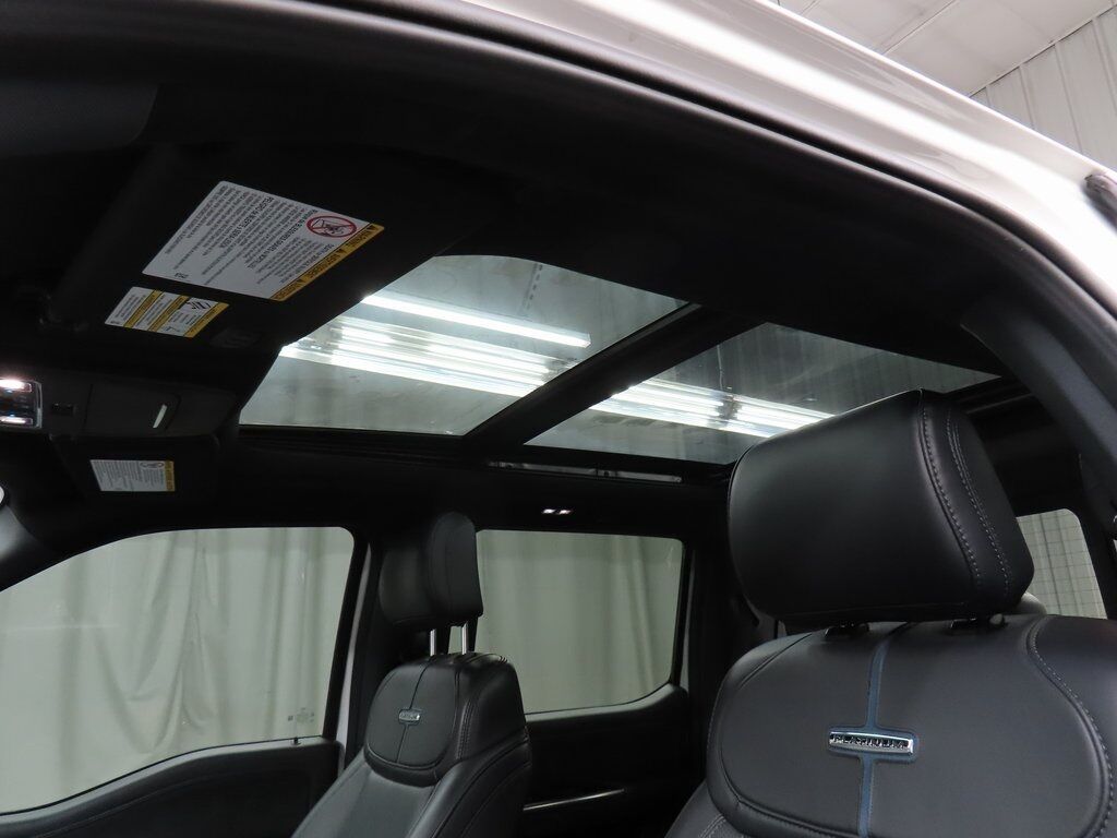 2025 Ford F-250 Super Duty 4x4 Crew Cab Platinum Fond du Lac WI 2025 Ford F-250 Super Duty 4x4 Crew Cab Platinum Fond du Lac WI