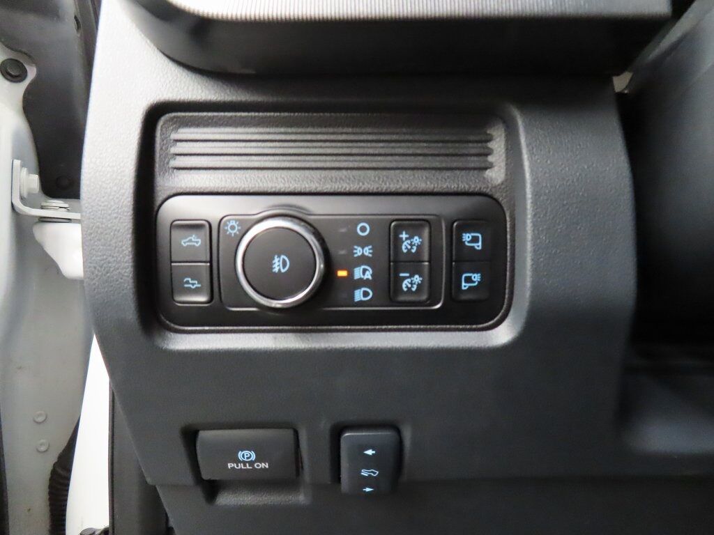 2025 Ford F-250 Super Duty 4x4 Crew Cab Platinum Fond du Lac WI 2025 Ford F-250 Super Duty 4x4 Crew Cab Platinum Fond du Lac WI