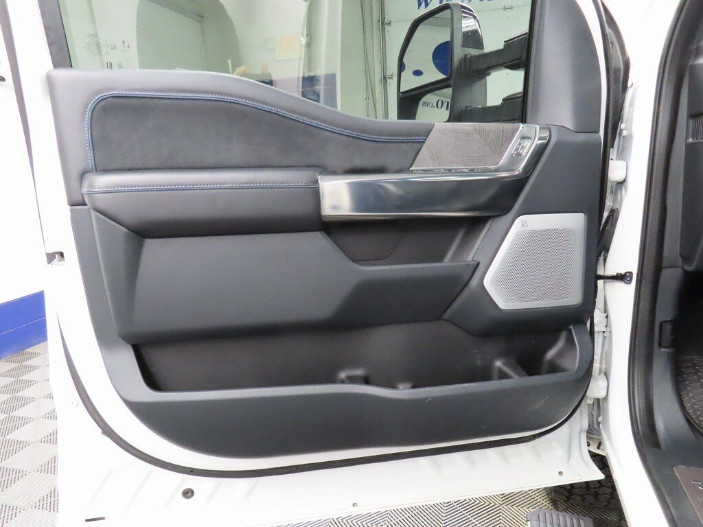 2025 Ford F-250 Super Duty 4x4 Crew Cab Platinum Fond du Lac WI 2025 Ford F-250 Super Duty 4x4 Crew Cab Platinum Fond du Lac WI