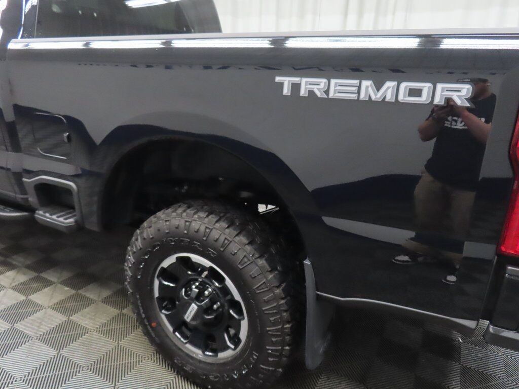 2025 Ford F-250 Super Duty 4x4 Crew Cab XLT Fond du Lac WI 2025 Ford F-250 Super Duty 4x4 Crew Cab XLT Fond du Lac WI