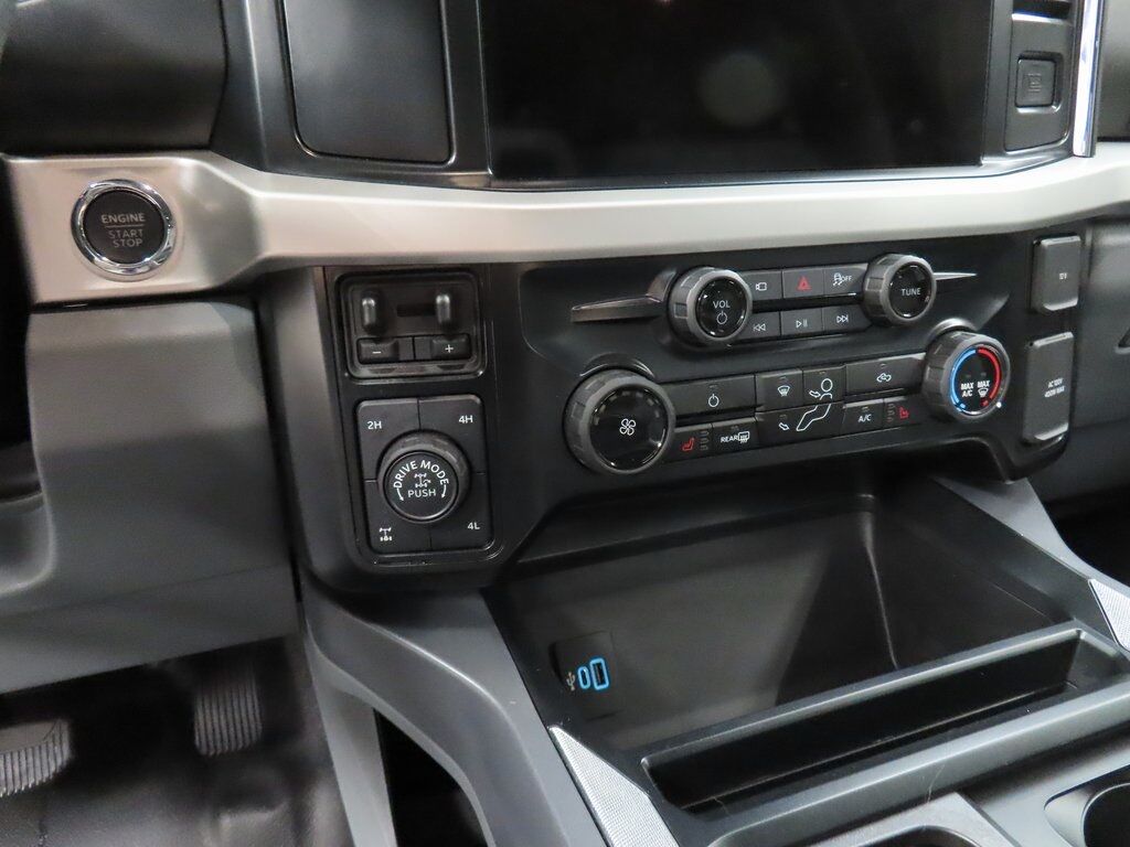 2025 Ford F-250 Super Duty 4x4 Crew Cab XLT Fond du Lac WI 2025 Ford F-250 Super Duty 4x4 Crew Cab XLT Fond du Lac WI