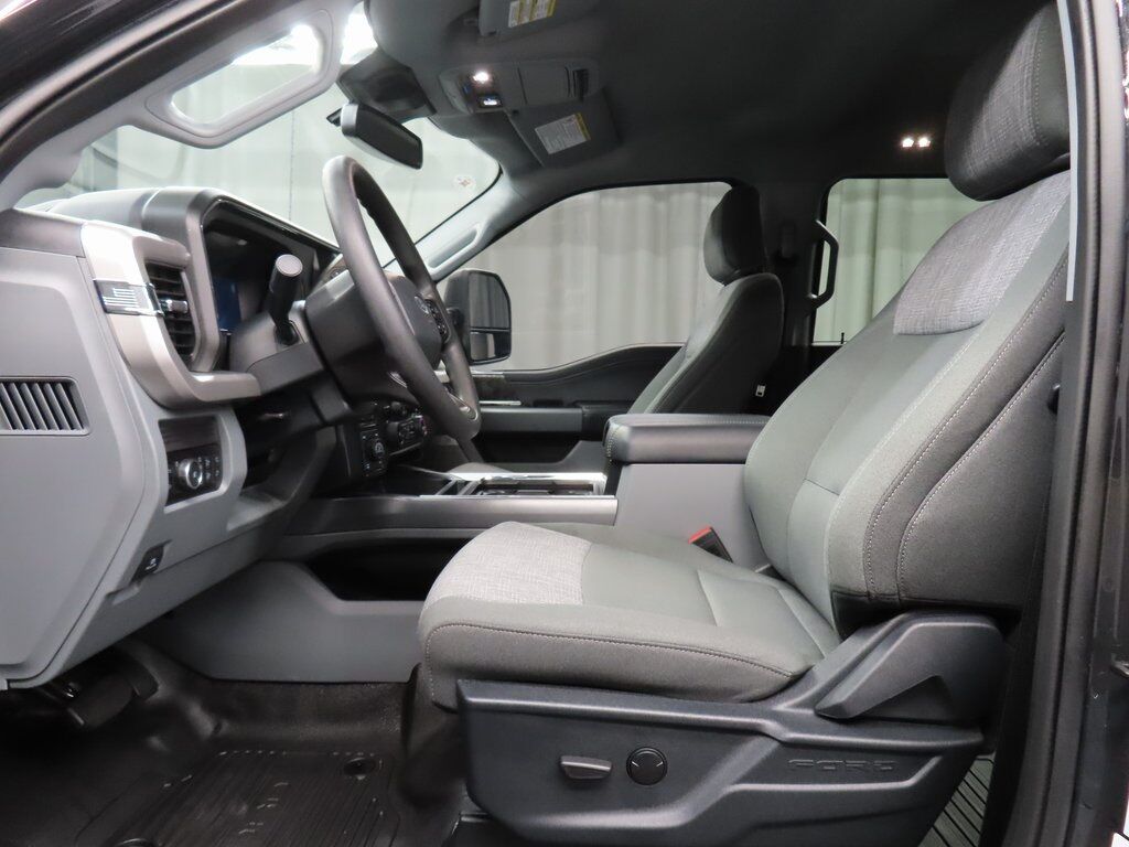 2025 Ford F-250 Super Duty 4x4 Crew Cab XLT Fond du Lac WI 2025 Ford F-250 Super Duty 4x4 Crew Cab XLT Fond du Lac WI