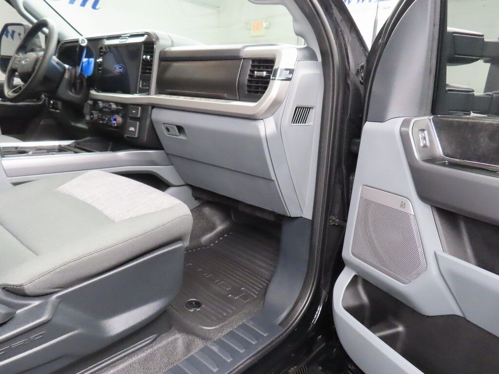 2025 Ford F-250 Super Duty 4x4 Crew Cab XLT Fond du Lac WI 2025 Ford F-250 Super Duty 4x4 Crew Cab XLT Fond du Lac WI