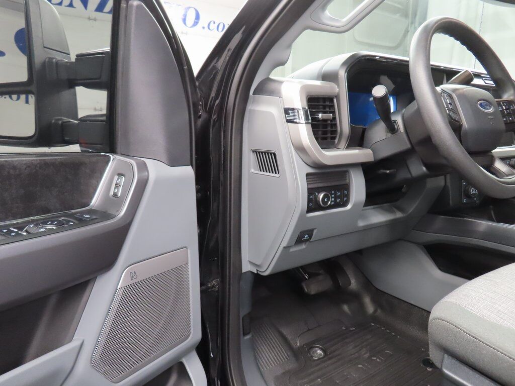 2025 Ford F-250 Super Duty 4x4 Crew Cab XLT Fond du Lac WI 2025 Ford F-250 Super Duty 4x4 Crew Cab XLT Fond du Lac WI