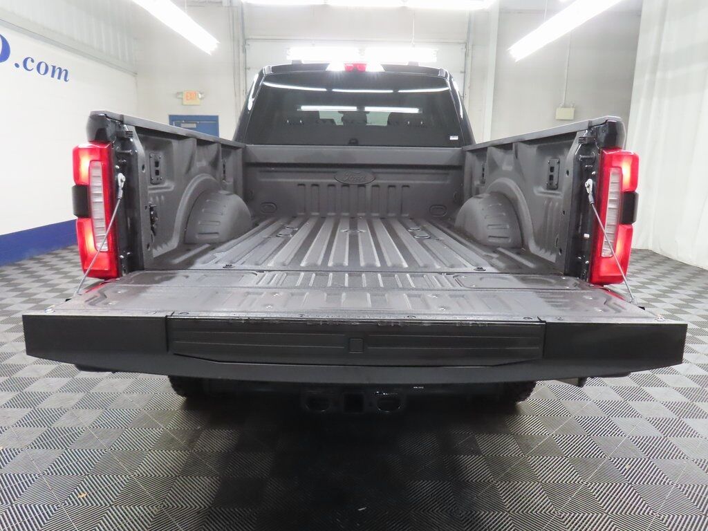 2025 Ford F-250 Super Duty 4x4 Crew Cab XLT Fond du Lac WI 2025 Ford F-250 Super Duty 4x4 Crew Cab XLT Fond du Lac WI