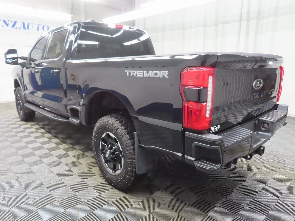 2025 Ford F-250 Super Duty 4x4 Crew Cab XLT Fond du Lac WI 2025 Ford F-250 Super Duty 4x4 Crew Cab XLT Fond du Lac WI