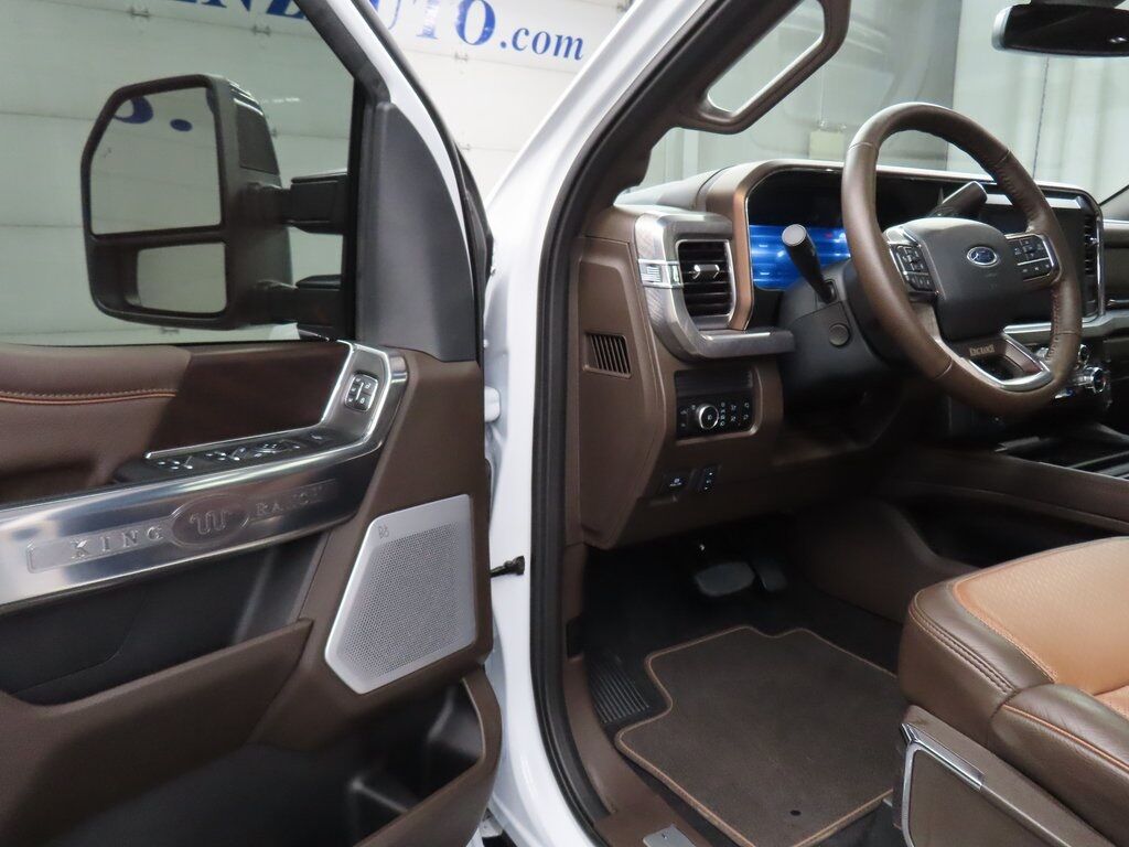 2025 Ford F-450 Super Duty 4x4 Crew Cab King Ranch DRW Fond du Lac WI 2025 Ford F-450 Super Duty 4x4 Crew Cab King Ranch DRW Fond du Lac WI