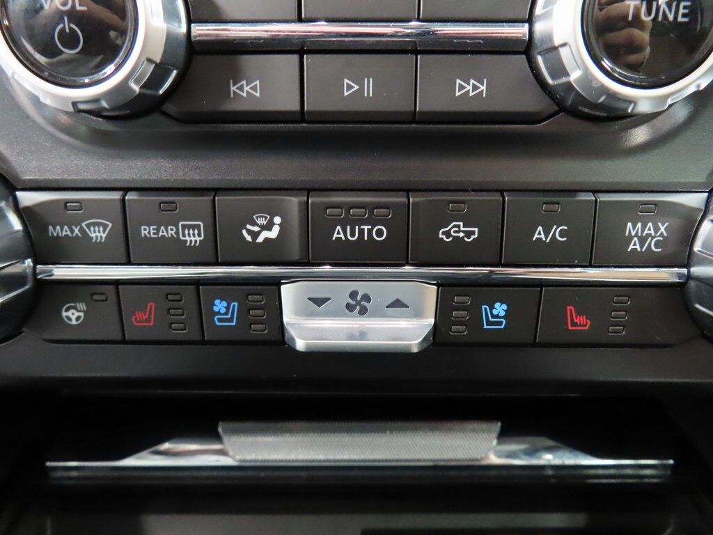 2025 Ford F-450 Super Duty 4x4 Crew Cab King Ranch DRW Fond du Lac WI 2025 Ford F-450 Super Duty 4x4 Crew Cab King Ranch DRW Fond du Lac WI