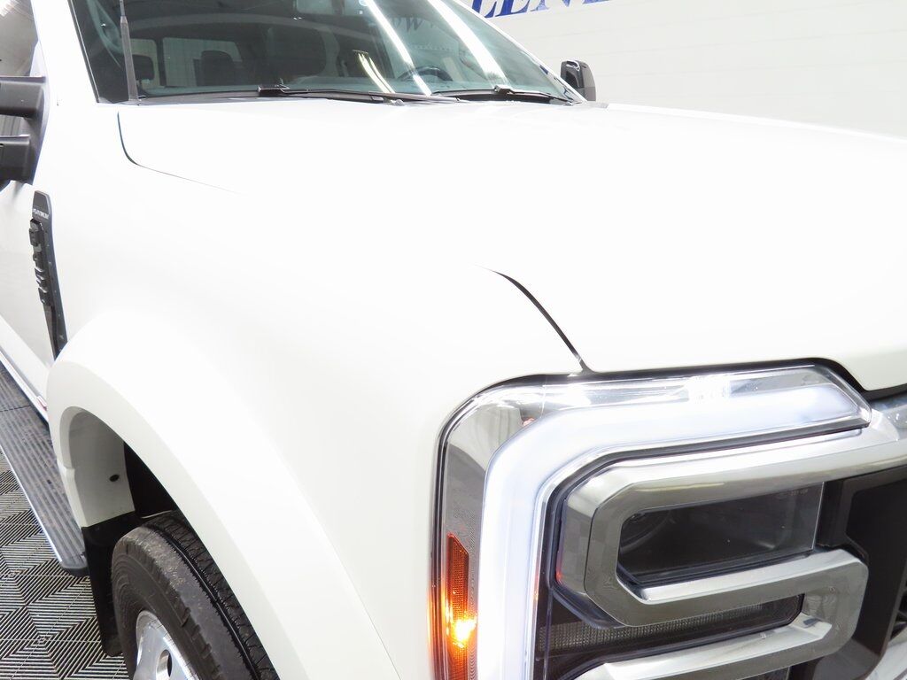 2025 Ford F-450 Super Duty 4x4 Crew Cab Platinum DRW Fond du Lac WI 2025 Ford F-450 Super Duty 4x4 Crew Cab Platinum DRW Fond du Lac WI