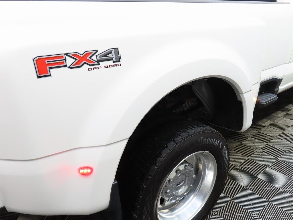 2025 Ford F-450 Super Duty 4x4 Crew Cab Platinum DRW Fond du Lac WI 2025 Ford F-450 Super Duty 4x4 Crew Cab Platinum DRW Fond du Lac WI