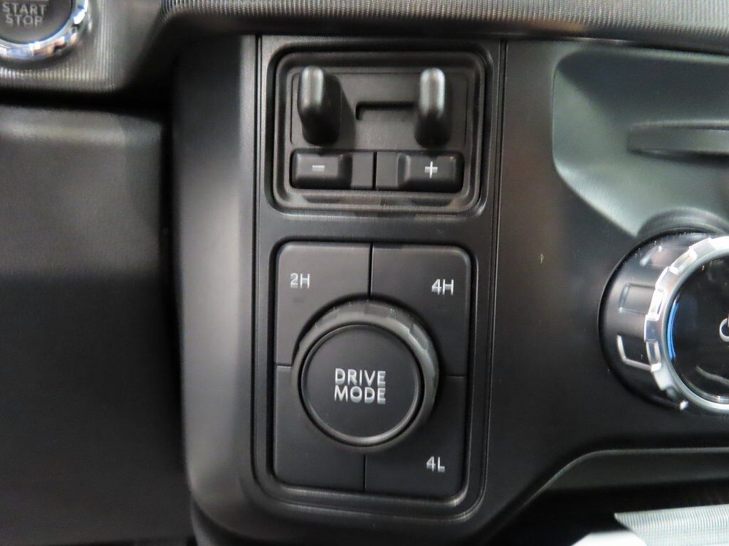 2025 Ford F-450 Super Duty 4x4 Crew Cab Platinum DRW Fond du Lac WI 2025 Ford F-450 Super Duty 4x4 Crew Cab Platinum DRW Fond du Lac WI