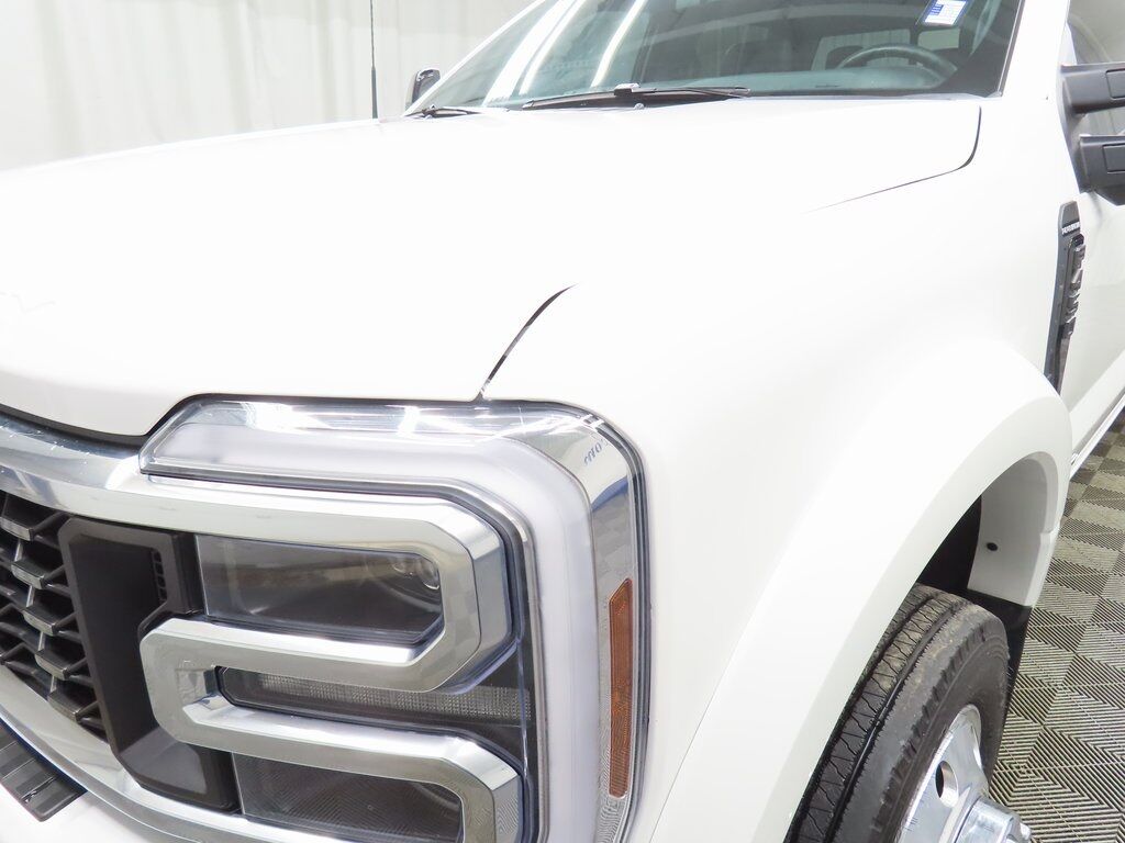 2025 Ford F-450 Super Duty 4x4 Crew Cab Platinum DRW Fond du Lac WI 2025 Ford F-450 Super Duty 4x4 Crew Cab Platinum DRW Fond du Lac WI