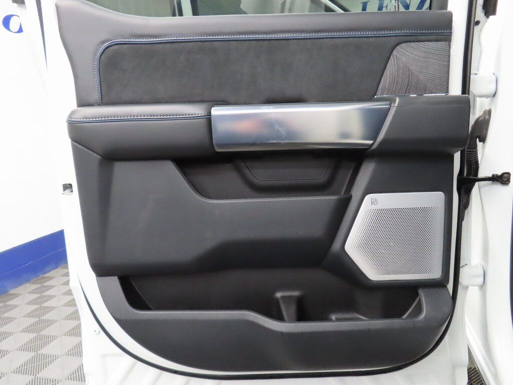 2025 Ford F-450 Super Duty 4x4 Crew Cab Platinum DRW Fond du Lac WI 2025 Ford F-450 Super Duty 4x4 Crew Cab Platinum DRW Fond du Lac WI