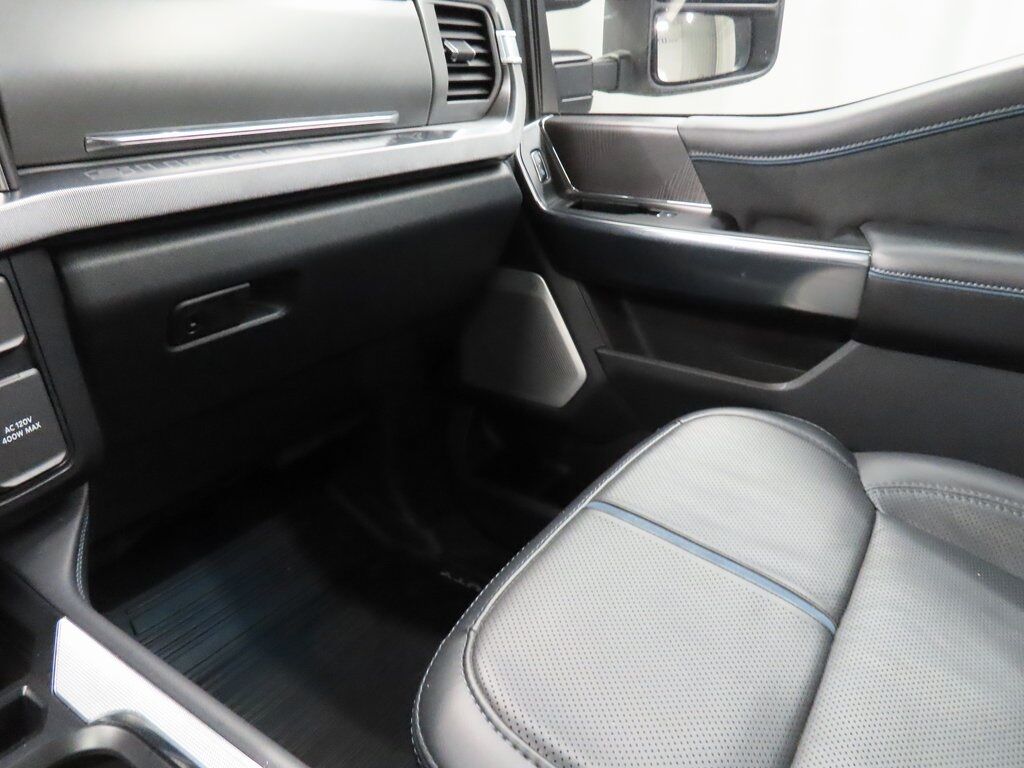 2025 Ford F-450 Super Duty 4x4 Crew Cab Platinum DRW Fond du Lac WI 2025 Ford F-450 Super Duty 4x4 Crew Cab Platinum DRW Fond du Lac WI