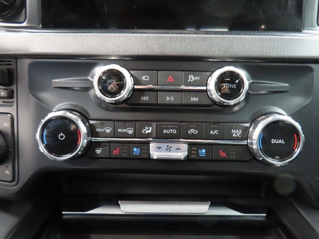 2025 Ford F-450 Super Duty 4x4 Crew Cab Platinum DRW Fond du Lac WI 2025 Ford F-450 Super Duty 4x4 Crew Cab Platinum DRW Fond du Lac WI