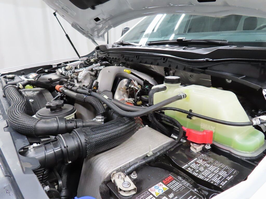 2025 Ford F-450 Super Duty 4x4 Crew Cab Platinum DRW Fond du Lac WI 2025 Ford F-450 Super Duty 4x4 Crew Cab Platinum DRW Fond du Lac WI