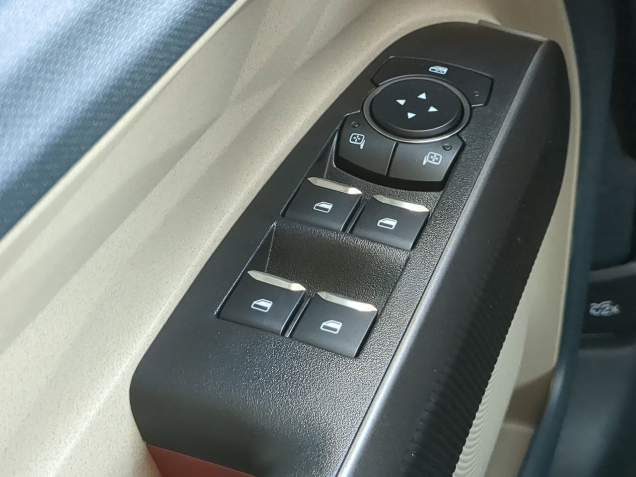 2025 Ford Maverick LARIAT Appleton WI