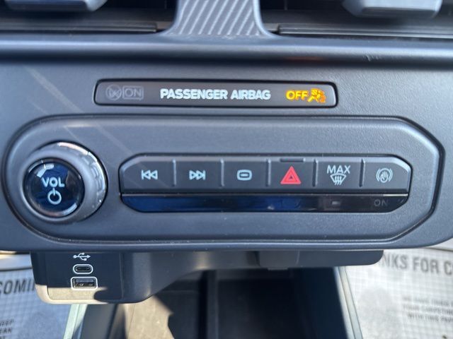 2025 Ford Maverick XL Watertown SD 2025 Ford Maverick XL Watertown SD