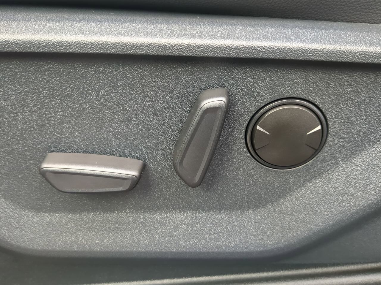 2025 Ford Super Duty F-250 SRW LARIAT TREMOR Appleton WI