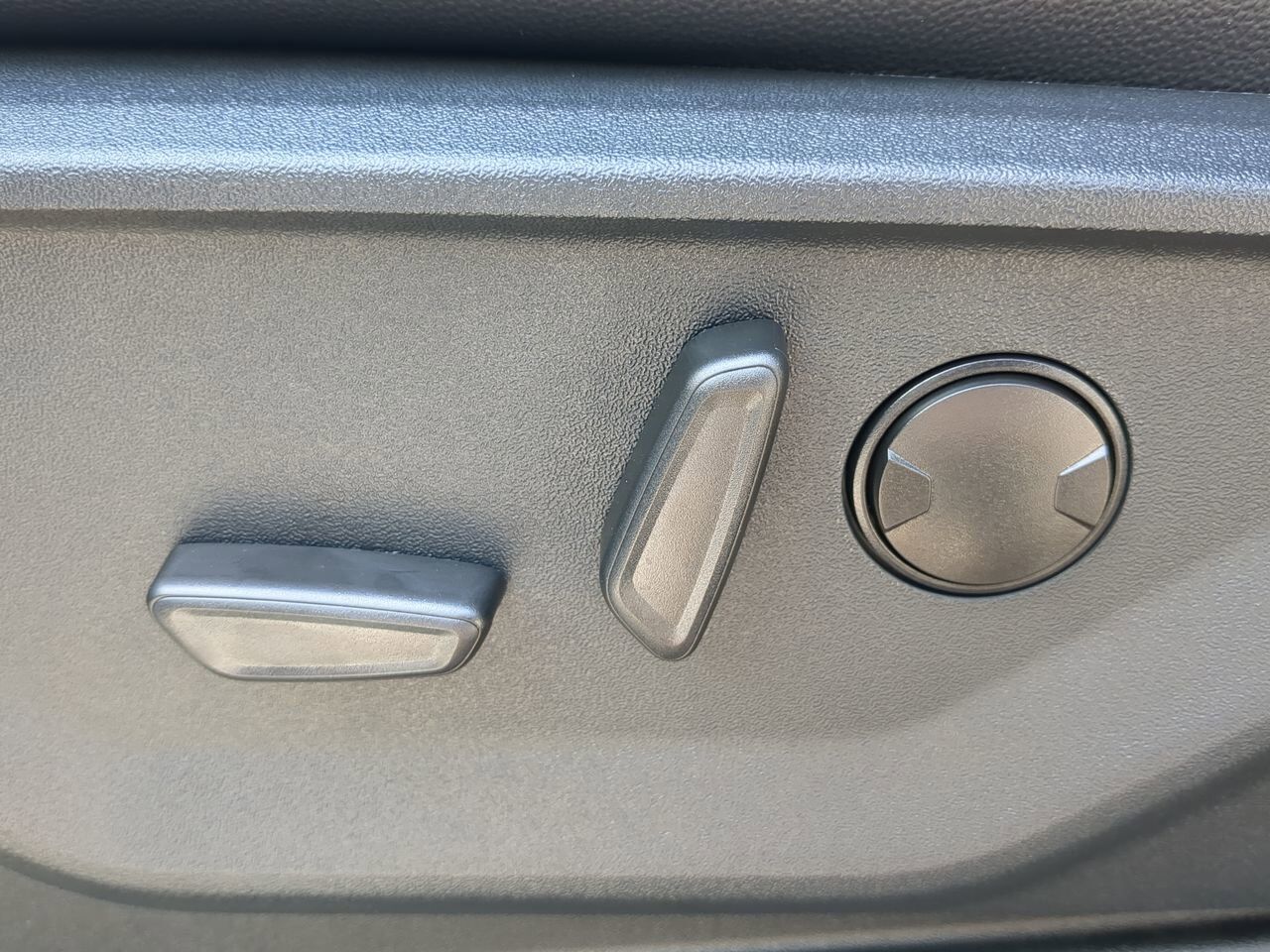 2025 Ford Super Duty F-250 SRW LARIAT TREMOR Appleton WI