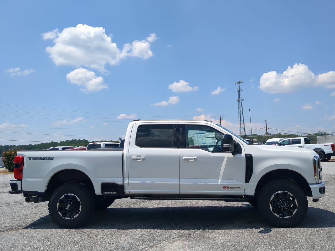 2025 Ford Super Duty F-250 SRW LARIAT TREMOR Appleton WI