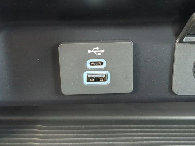 2025 Ford Super Duty F-250 SRW STX Appleton WI