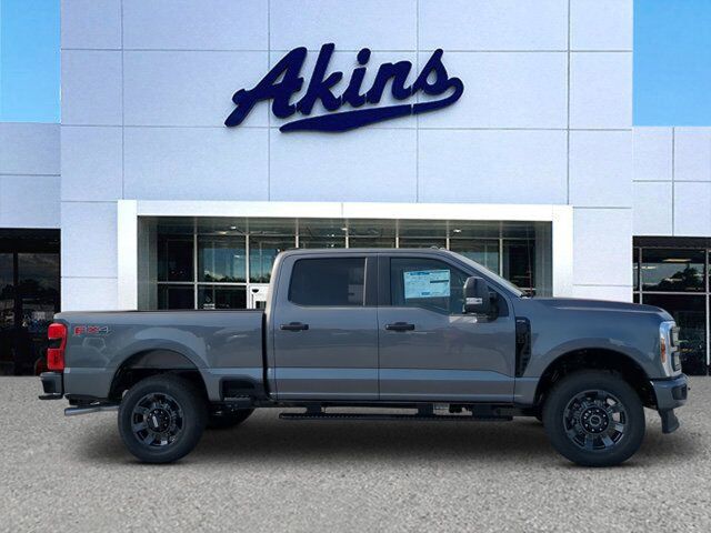 2025 Ford Super Duty F-250 SRW STX Appleton WI