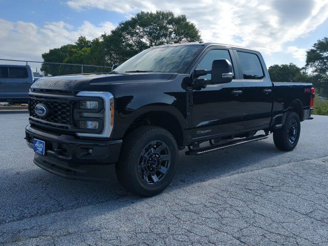 2025 Ford Super Duty F-250 SRW STX Appleton WI