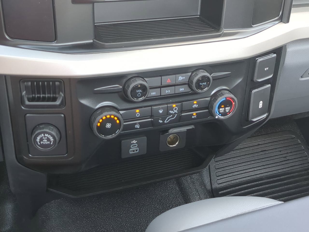 2025 Ford Super Duty F-250 SRW XL Appleton WI