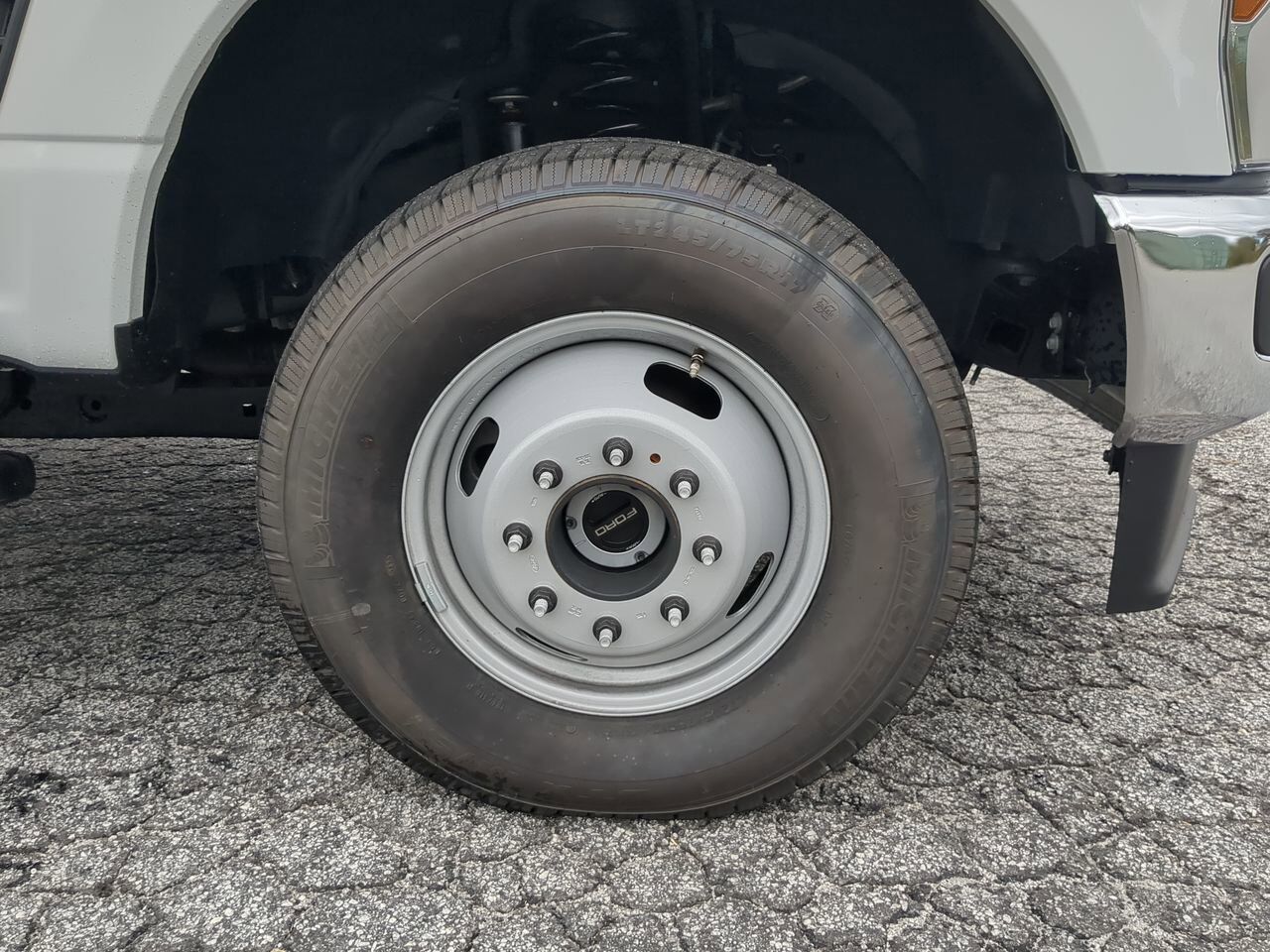 2025 Ford Super Duty F-350 DRW Flat Bed Appleton WI