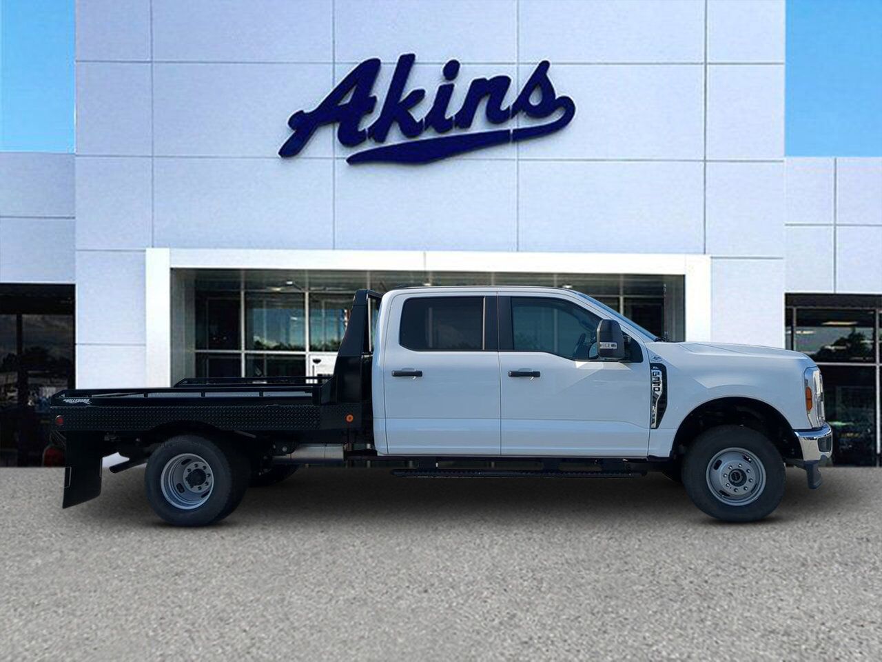 2025 Ford Super Duty F-350 DRW Flat Bed Appleton WI