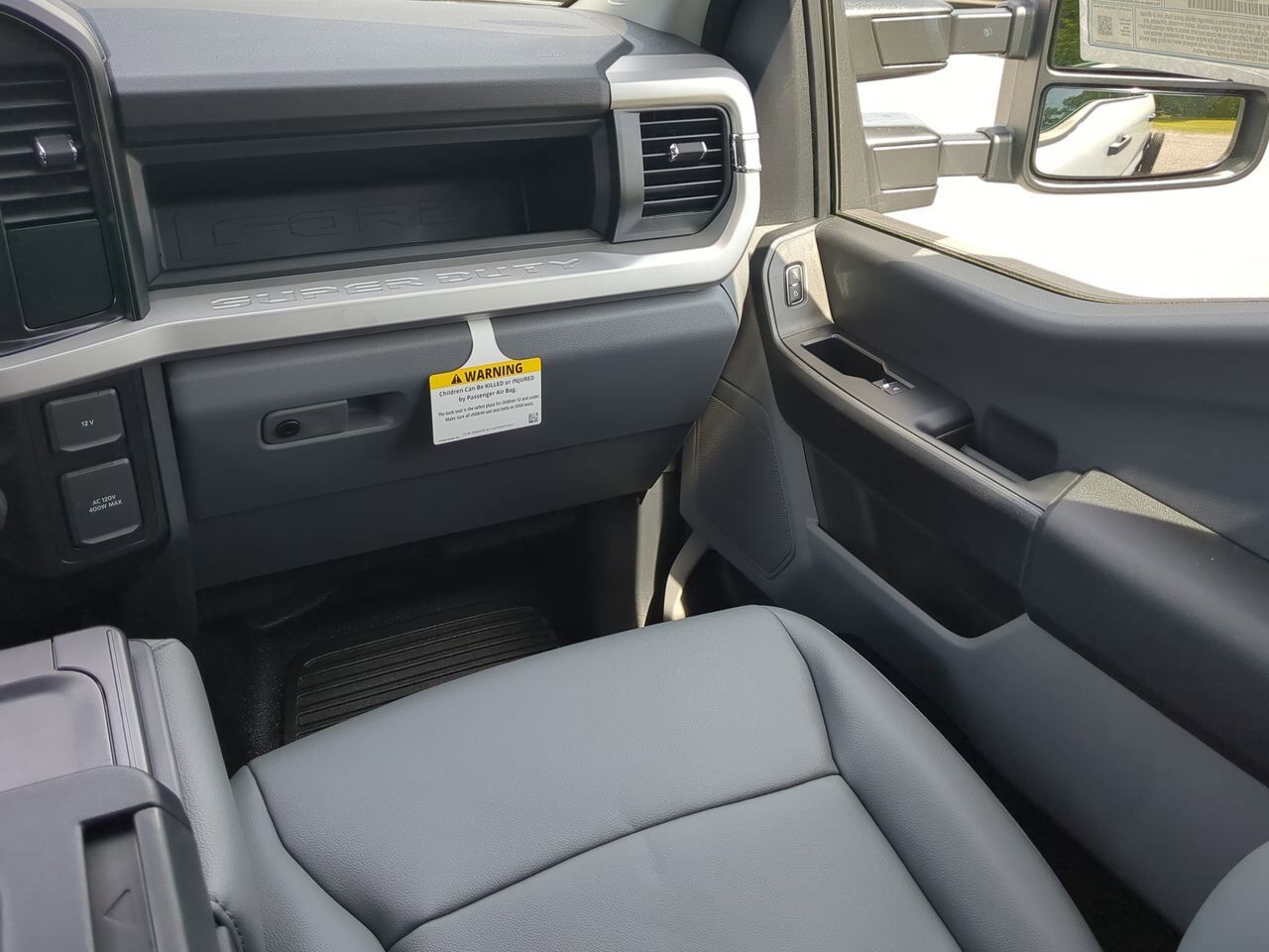 2025 Ford Super Duty F-350 DRW Flat Bed Appleton WI