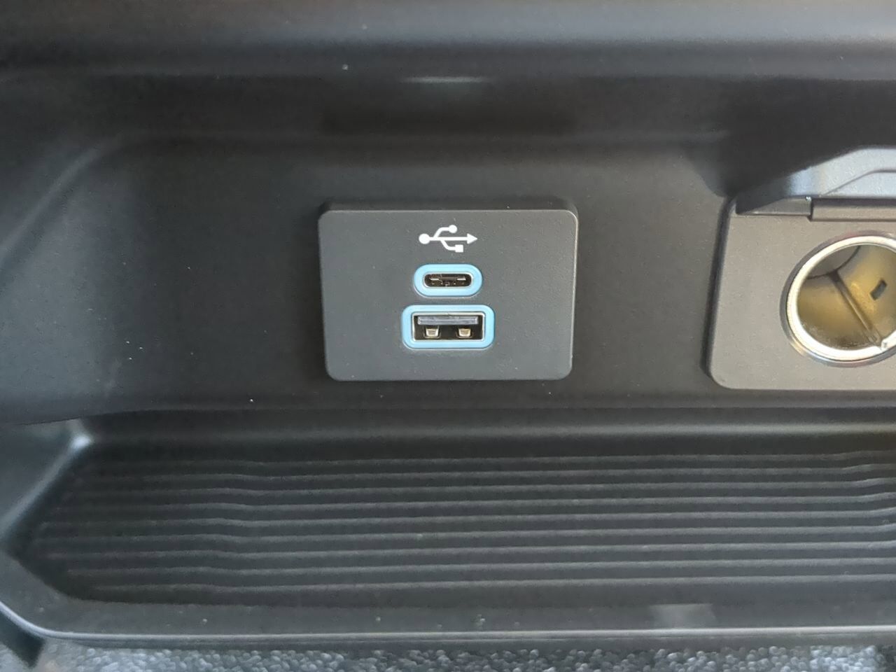 2025 Ford Super Duty F-350 DRW Service Body Appleton WI