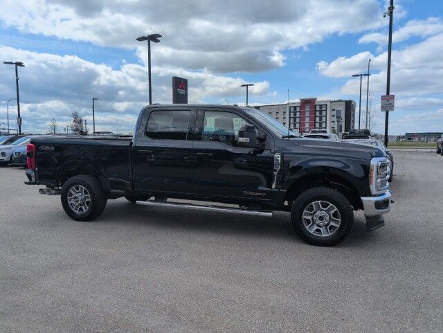 2025 Ford Super Duty F-350 LARIAT Grande Prairie AB 2025 Ford Super Duty F-350 LARIAT Grande Prairie AB