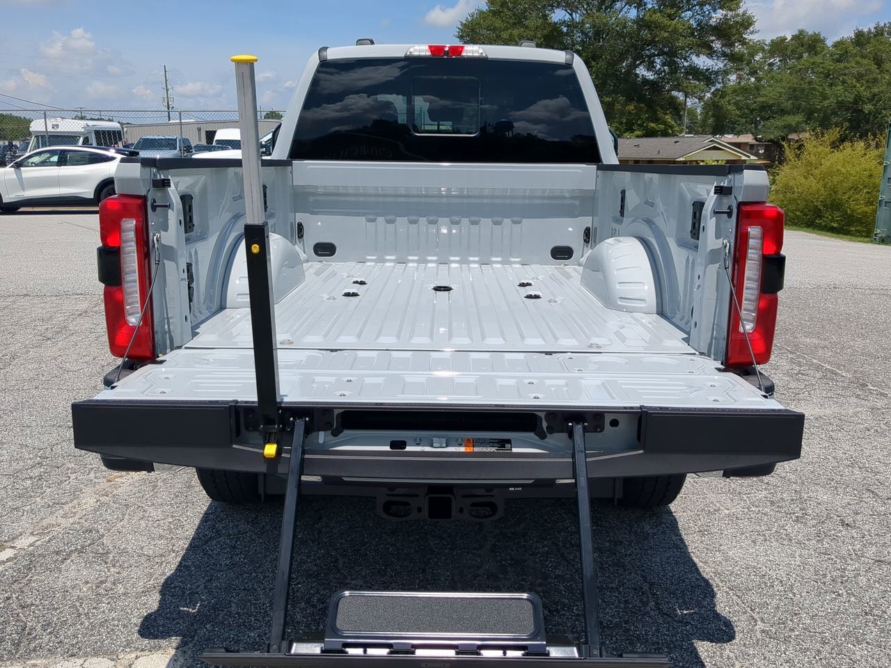2025 Ford Super Duty F-350 SRW LARIAT Appleton WI