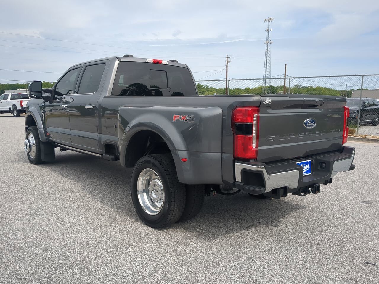2025 Ford Super Duty F-450 DRW LARIAT Appleton WI