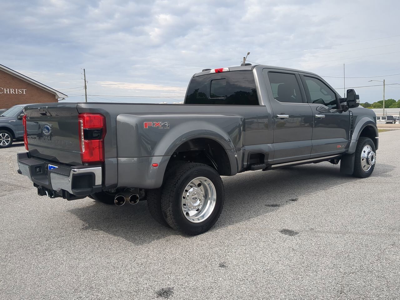2025 Ford Super Duty F-450 DRW LARIAT Appleton WI