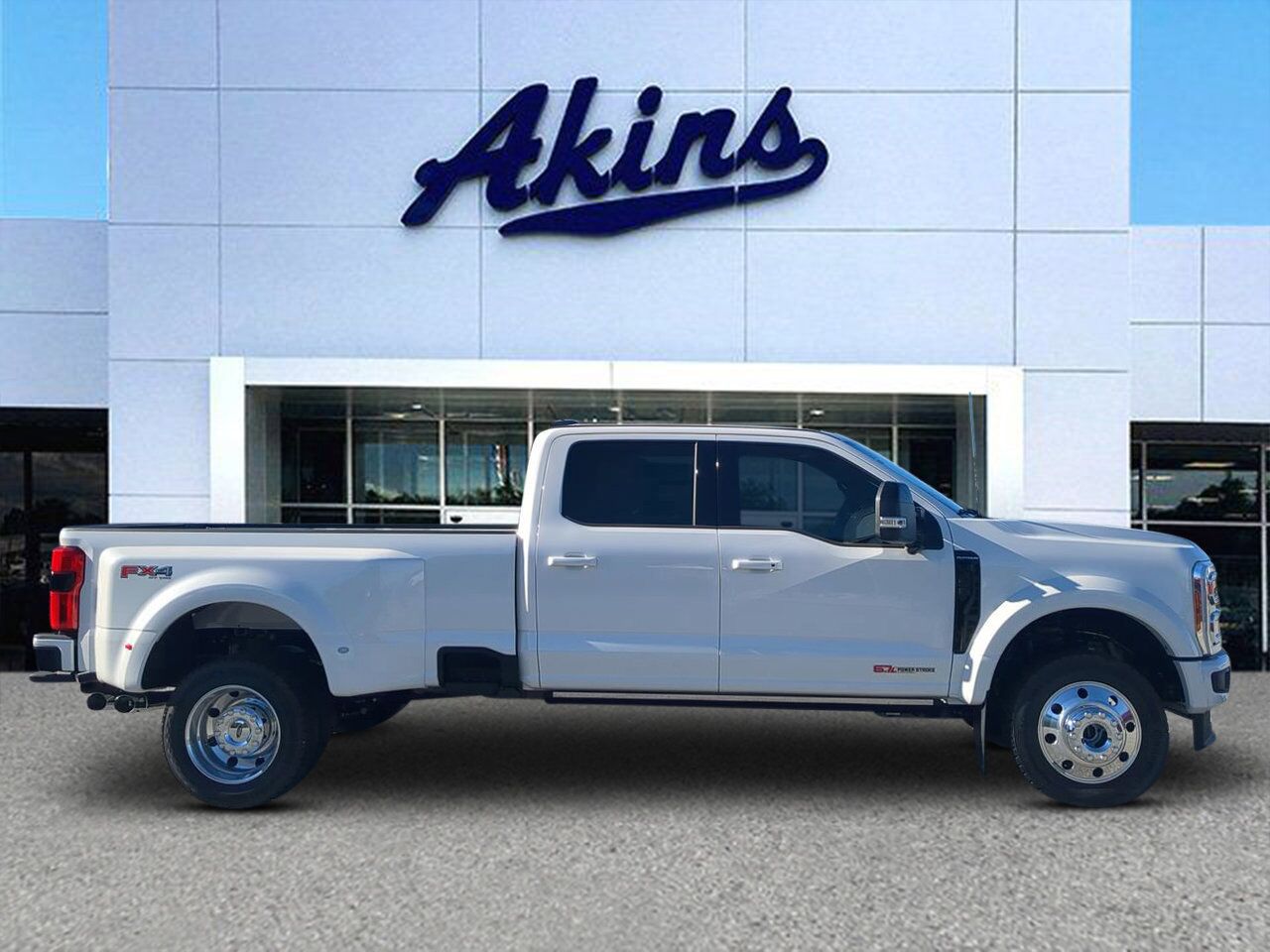 2025 Ford Super Duty F-450 DRW