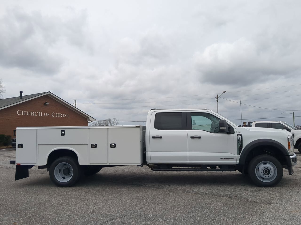 2025 Ford Super Duty F-450 DRW Service Body Appleton WI