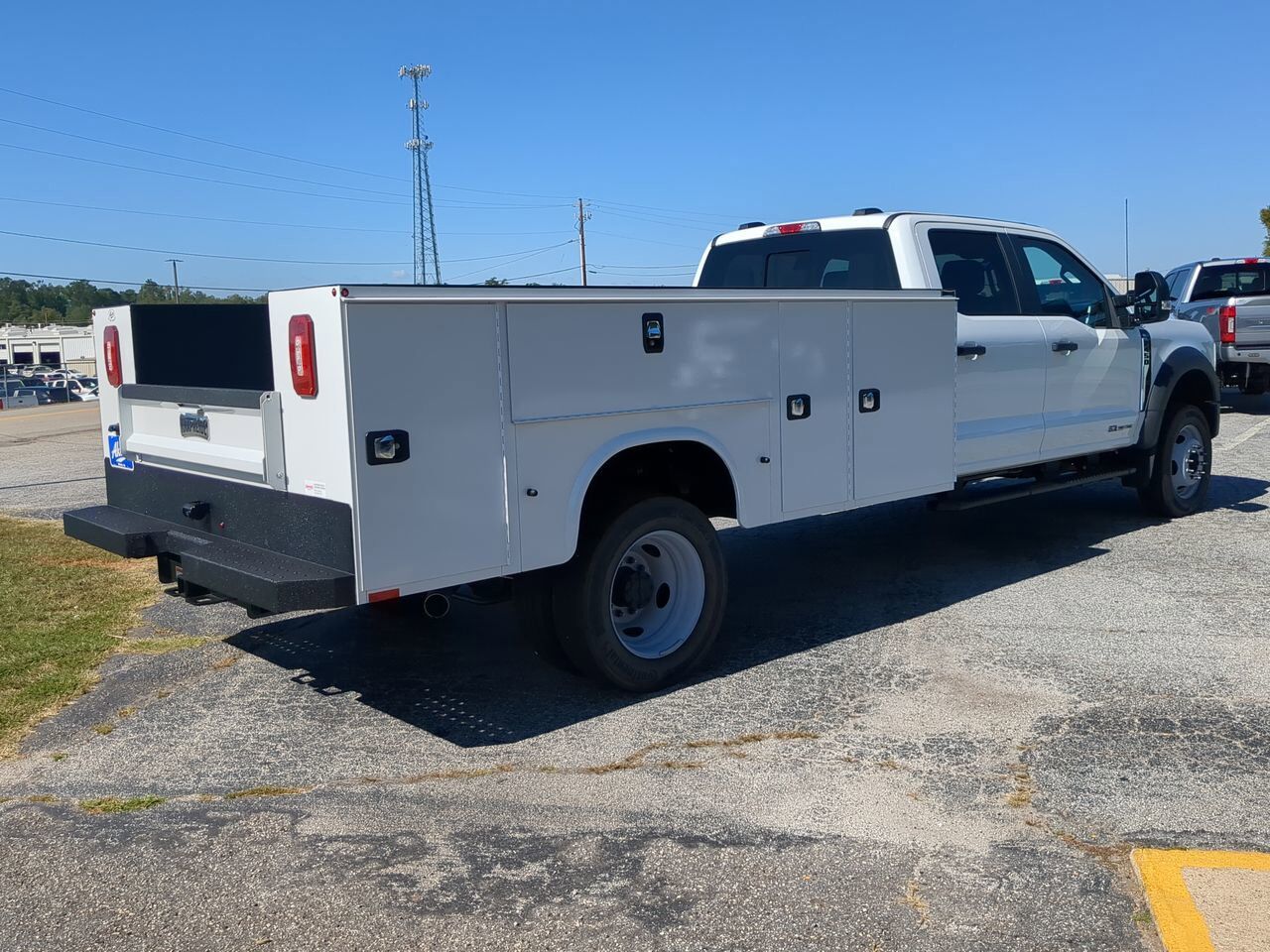 2025 Ford Super Duty F-450 DRW Service Body Appleton WI